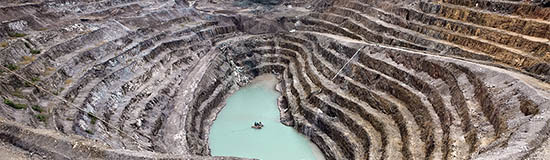 [Texte] Claude Minière, Une catastrophe minière, 2